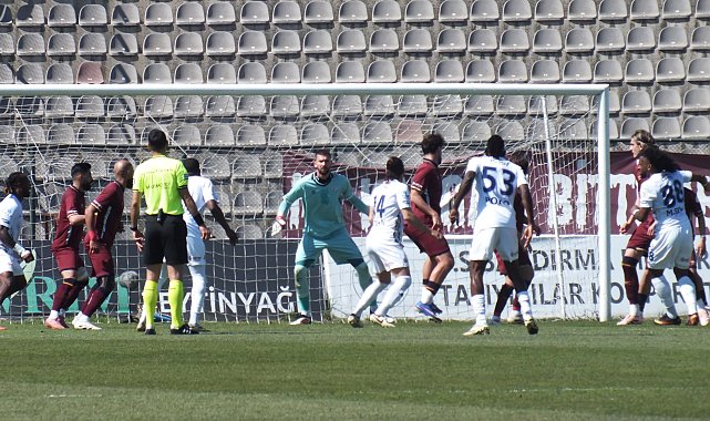 Bandırmaspor - Sarıyer: 0-0