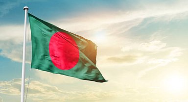 Bangladeş'te yıldırım düşmesi sonucu 14 kişi hayatını kaybetti