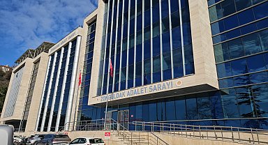 Banyo duvarını delip gizli kamerayla komşusu ve kızlarını kayda alan şüpheli tutuklandı