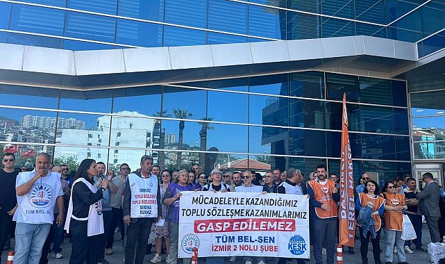 Bayraklı Belediyesi'nde memurlar eylemde