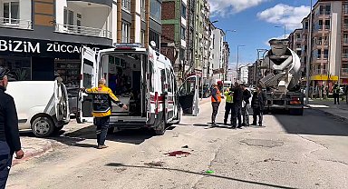 Beton mikserinin çarptığı kadın yaralandı