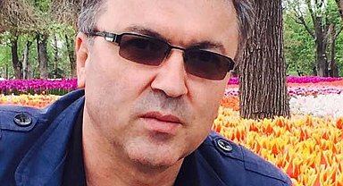 Birlikte içki içerken tartıştığı arkadaşını demir çubukla öldürdü