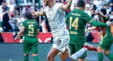 Bodrum FK son dakikada 1 puanı aldı