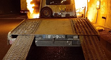 Bolu Dağı Tünelinde oto kurtarıcı yandı