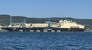 Boru döşeme gemisi, Çanakkale Boğazı'ndan geçti