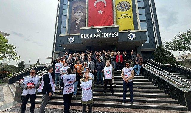 Buca Belediyesi'nde memurlar iş bırakma eyleminde