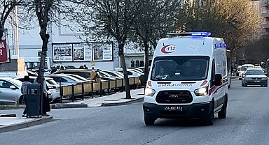 Budama yaparken kolunu kesildi, ambulansta kalp krizi geçirdi