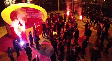 Bursa'da kavga ihbarına giden polislere sürpriz kutlama