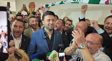 Bursaspor Başkanı Çelik: Ait olduğumuz Süper Lig için yarından itibaren çalışmaya başlayacağız Haber eklendi