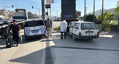 Çalınan otomobil akaryakıt istasyonunda terk edilmiş halde bulundu