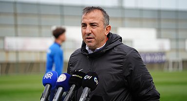 Çaykur Rizespor Teknik Direktörü Recep Uçar: Ligin telafisi olmayan son 4 haftasını oynuyoruz