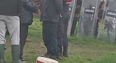 Çorum'da tapusuz arazideki ev ve hayvanların bulunduğu ahır mühürlendi