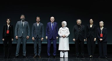 Cumhurbaşkanı Erdoğan 'Bir Adam Yaratmak' filminin galasına katıldı
