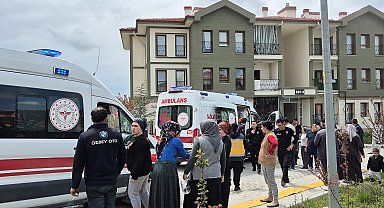 Dairede çıkan yangında 3 kişi dumandan etkilendi