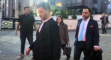 Deprem davasında 'şov' tartışması gerginliğe neden oldu; 1 tahliye