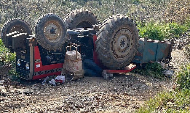 Devrilen traktördeki aynı aileden 3 kişi öldü