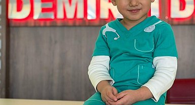 DMD'li Rahmi Kerem'in tek dozluk ilaca kavuşması için zamana karşı yarış