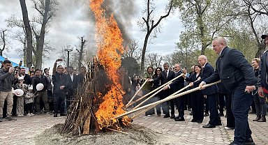 Edirne'de ertelenen Nevruz Bayramı coşkuyla kutlandı