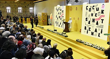 Emine Erdoğan, Rami Çocuk ve Sanat Bienali'nin açılışına katıldı