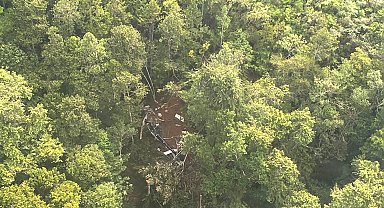 Endonezya'da helikopter kazası: 8 ölü