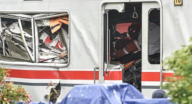 Endonezya'da tren kazası: 14 ölü, 84 yaralı