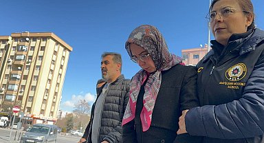 Eşini 25 bıçak darbesiyle öldüren kadına 'haksız tahrik' ve 'iyi hal' indirimiyle 15 yıl hapis