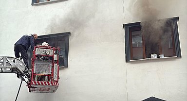 Evini ateşe verdiği için gözaltına alındı; nezarethanede rahatsızlanınca kaldırıldığı hastanede öldü