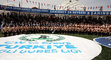 Geleneksel yağlı güreş müsabakaları Gaziantep'te başladı