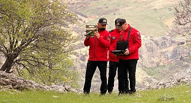 Gülistan Doku'nın cansız bedenine ulaşmak için JAK ve JASAT ekiplerinden geniş çaplı arama