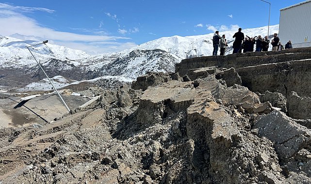 Hakkari'de katı atık tesisi, heyelanda büyük zarar gördü