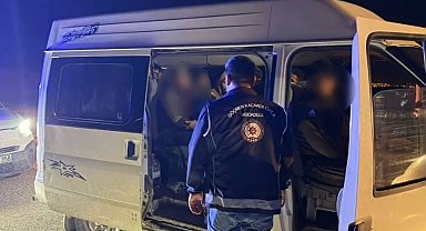Hatay'da 14 kaçak göçmen yakalandı