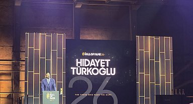 Hidayet Türkoğlu: Bu onuru, Ay-yıldızlı formayı gururla taşımış tüm sporcular adına kabul ediyorum