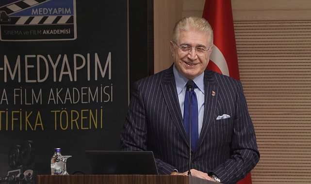 İAÜ–Medyapım Sinema ve Film Akademisi 5'inci dönem mezunlarını verdi