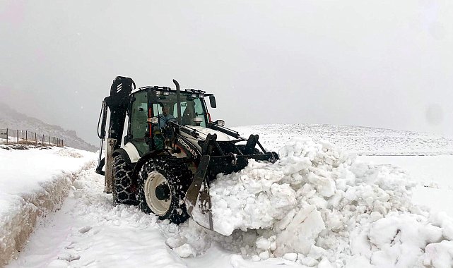 Iğdır'da nisan ayında karla mücadele