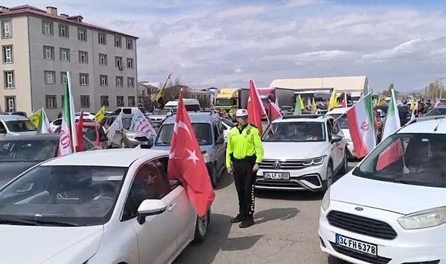 Iğdır'da yüzlerce araçlık konvoyla İran'a destek verildi