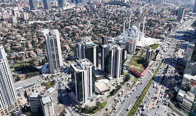İsrail Konsolosluğu'nun da bulunduğu binanın önünde çatışma; 2'si yaralı 10 şüpheli gözaltında