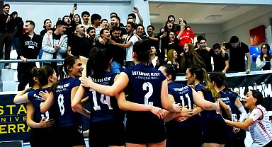 İstanbul Kent Üniversitesi Voleybol Kadın Takımı şampiyon oldu