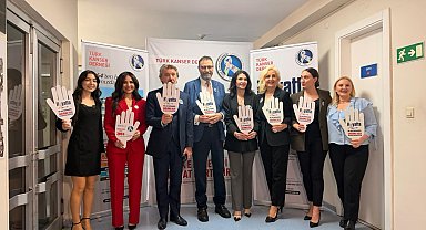 İstanbul - Türk Kanser Derneği'nden çağrı: Kanserden korkmayın, geç kalmaktan korkun