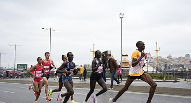 İstanbul Yarı Maratonu pazar günü koşulacak