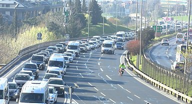 İstanbul'da haftanın ilk iş gününde trafik yoğunluğu