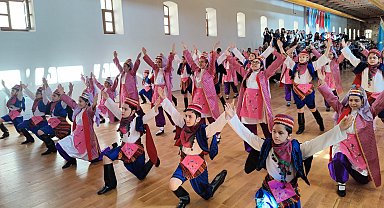 İstanbul'da "Türk Dünyası Çocuk Oyunları Şenliği" düzenlendi