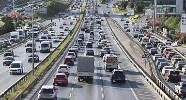 İstanbul'da sabah saatlerinde trafik yoğunluğu