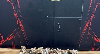 İzmir'deki ev yangınında uyuşturucu madde ele geçirildi; 10 gözaltı