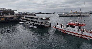 Kadıköy'de yolcu teknesinde çıkan yangın söndürüldü