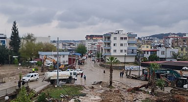 Kadirli'de 2 kişinin öldüğü sel felaketinin izleri siliniyor