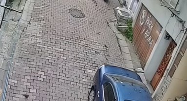 Kağıthane'de 'Örümcek Adam' gibi tırmanıp hırsızlık yaptı; mahalleli arkasından bağırdı