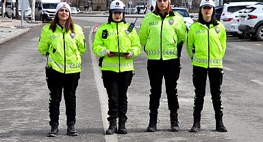 Kars trafiği, kadın polislere emanet