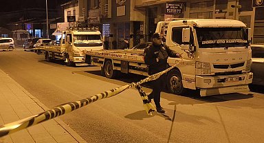 Kars'ta park halindeki iki adet çekici kurşunlandı