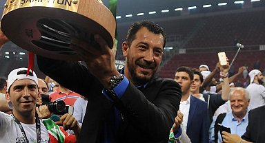 Karşıyaka'nın kaderi Ufuk Sarıca'dan geçecek