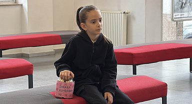 Kavanozda biriken iyilik; 9 yaşındaki Berra harçlıklarını şehit ailelerine bağışladı